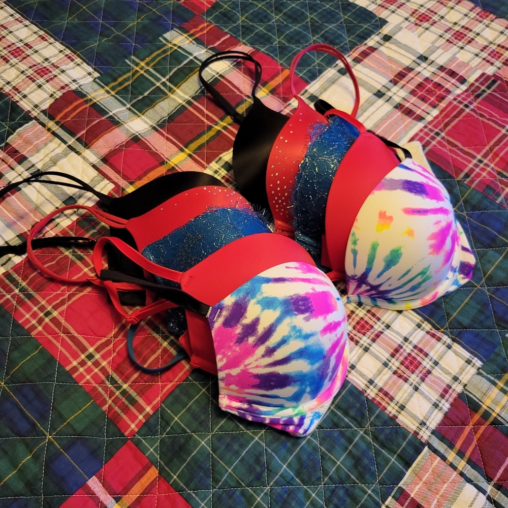 32D pushup bras - Picture 3 of 3